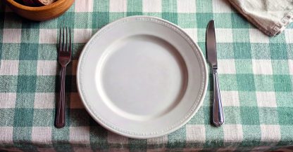 Una tavola apparecchiata simbolo del concorso Coop Storie a tavola